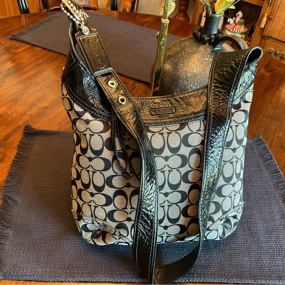 Coach Shoulder Bag w/Patent Buckle Strap 11x10.5x4